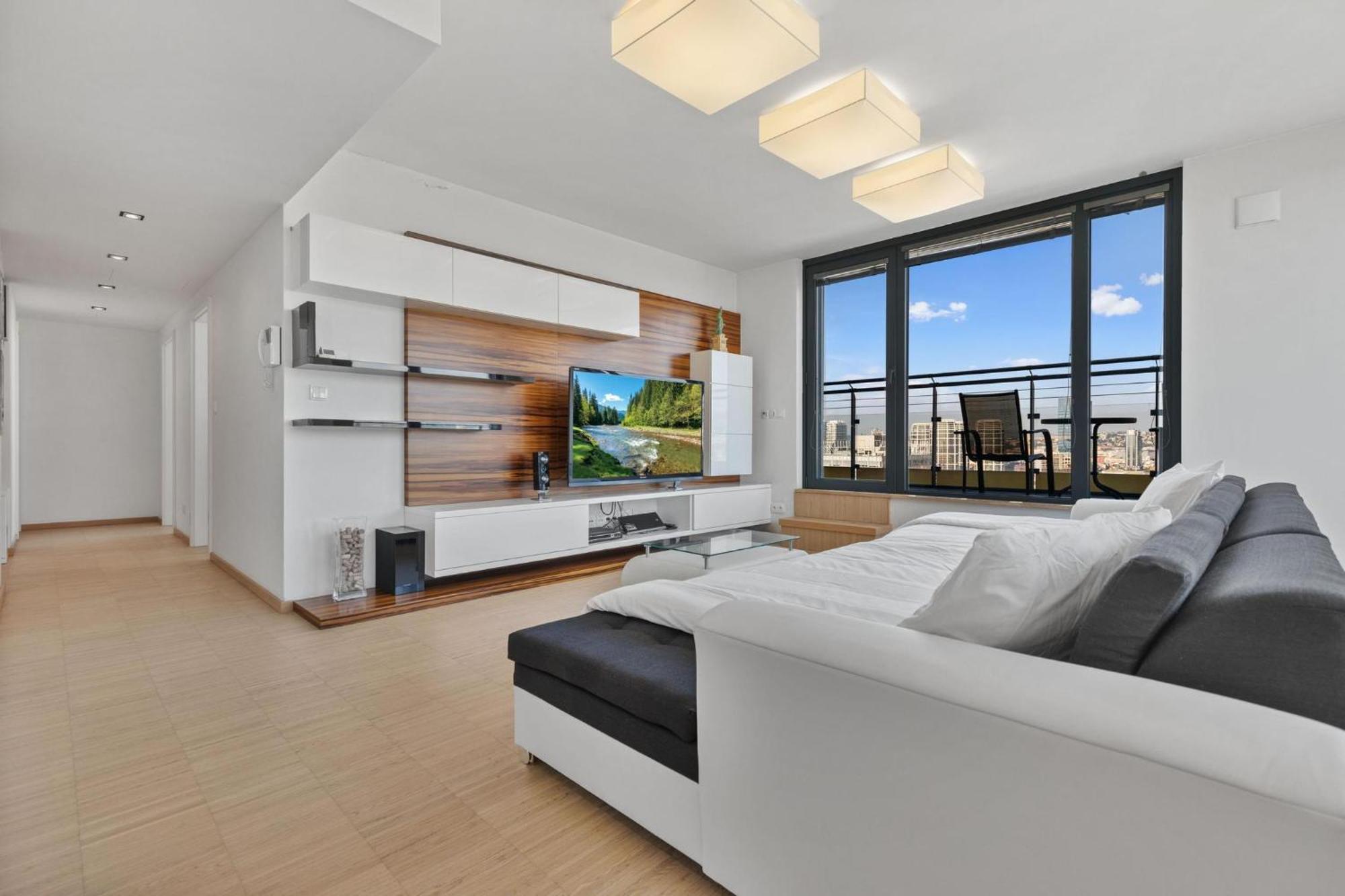 Apartmán Sky In - With 2 Parking Places